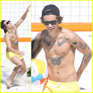 harry-styles-shirtless-volleyball-game